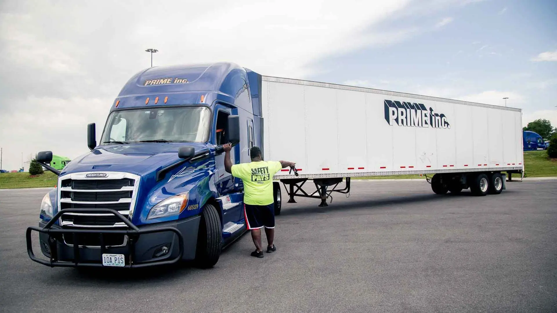 What Is The Truck Driver Career Outlook? Prime, Inc.